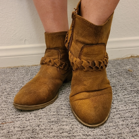 XOXO Shoes - Xoxo Stylish Boots 👢 😍